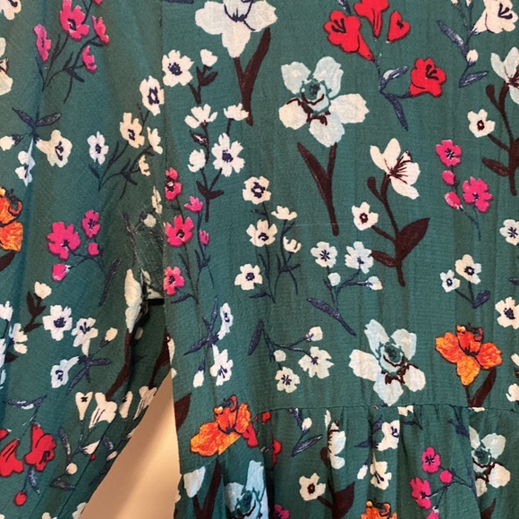 Green with flowers frill Zara blouse - Picture 6 of 7